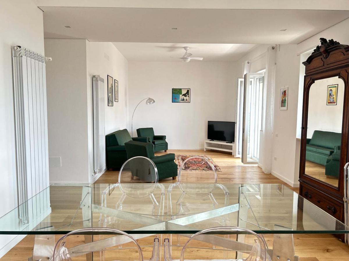 Apartament A Casa Di Roberta Salerno Zewnętrze zdjęcie