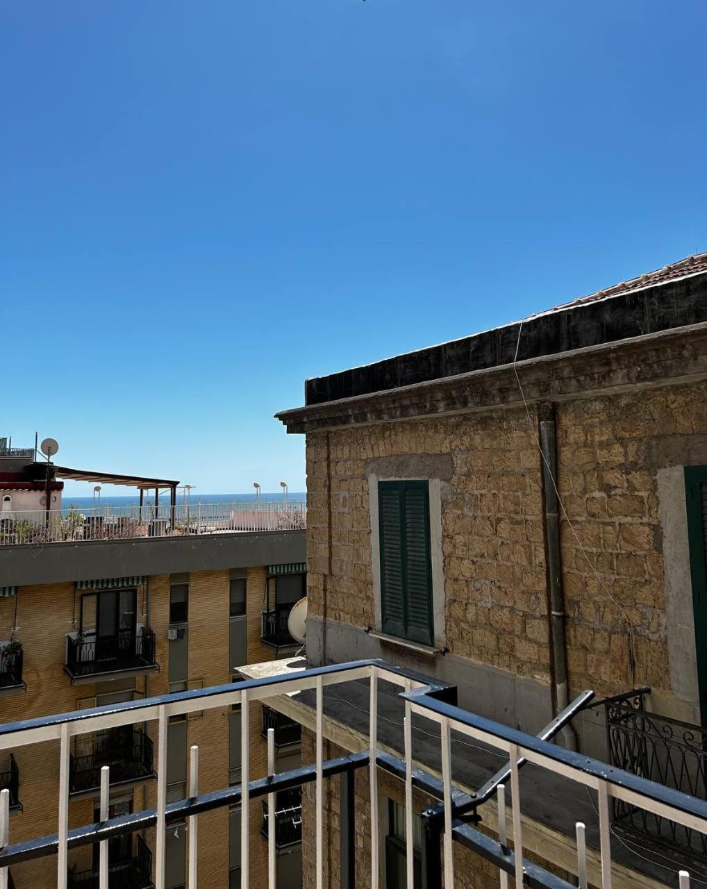 Apartament A Casa Di Roberta Salerno Zewnętrze zdjęcie